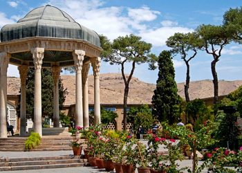 آرامگاه حافظیه شیراز؛آرامش در قلب شعر و تاریخ