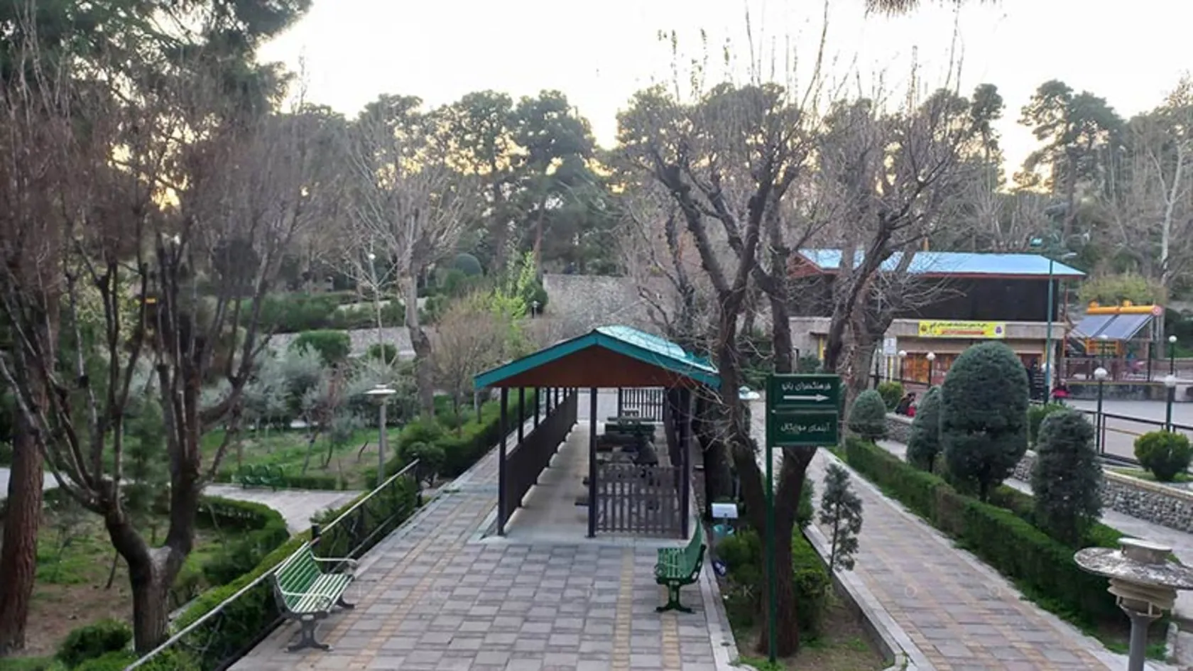 بخش‌های مختلف پارک ساعی 
