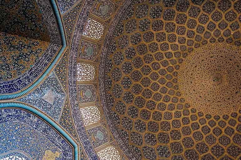 تاریخچه ساخت مسجد شیخ لطف‌الله اصفهان