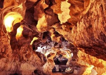 غار کتله خور زنجان؛شگفتی نهفته در دل کوه‌های ایران