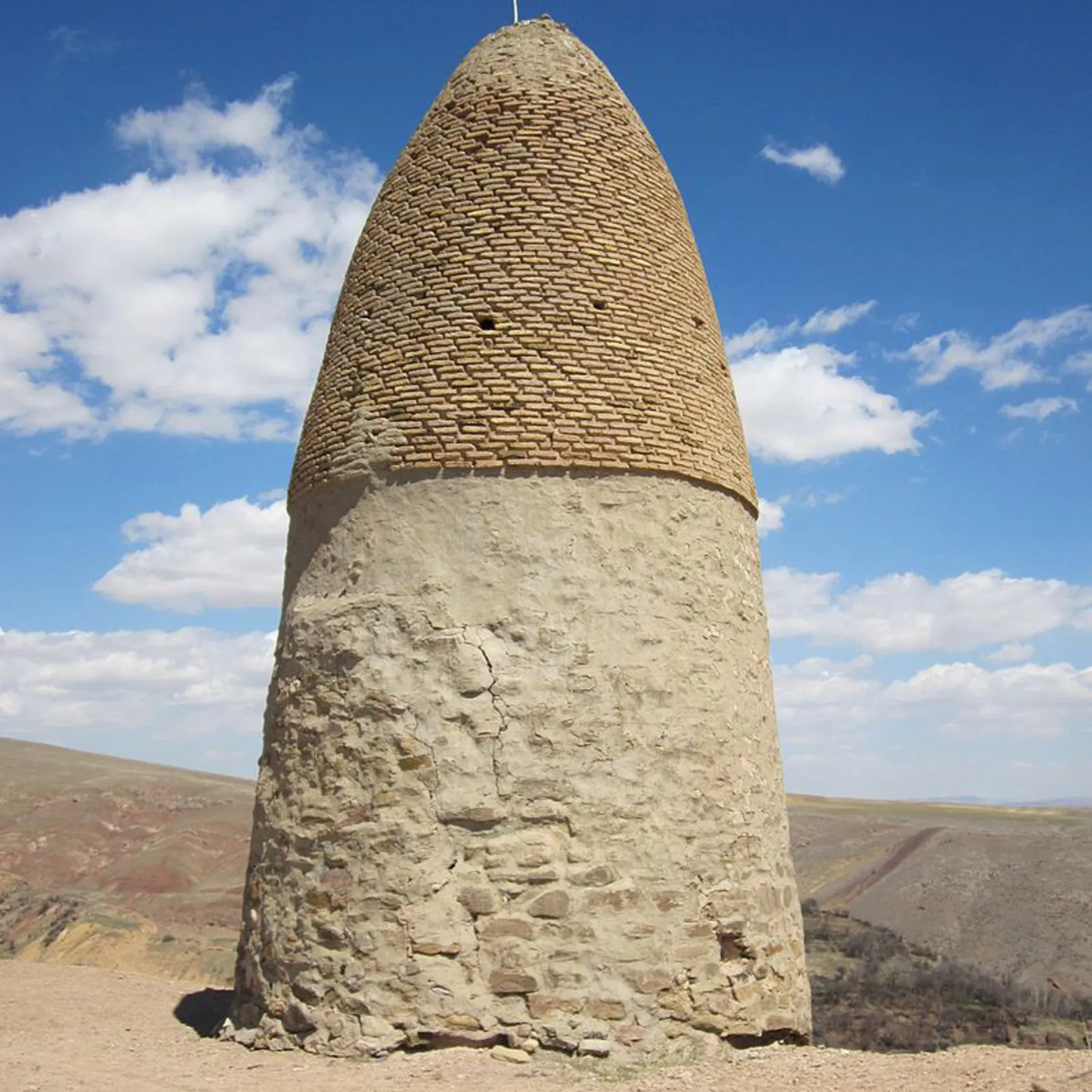 قدمت میل خویین