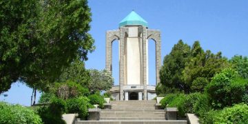 معرفی آرامگاه باباطاهر همدان