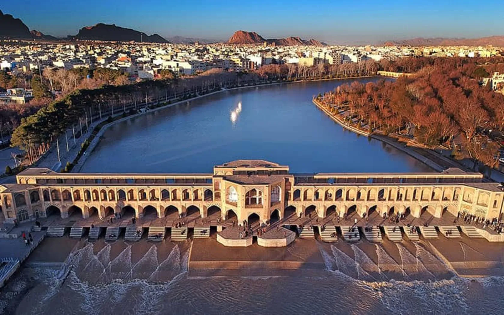 موقعیت و مسیر دسترسی به پل خواجو اصفهان