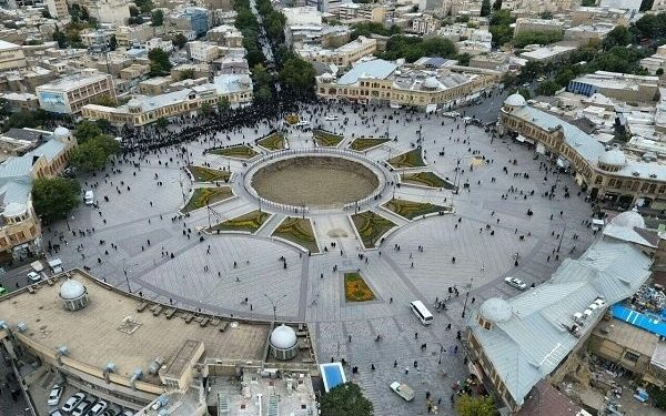 میدان امام خمینی همدان کجاست؟