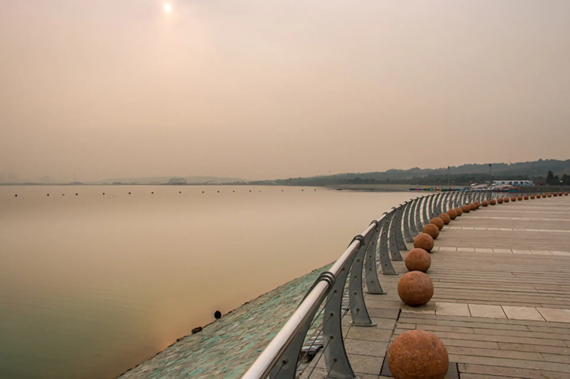 چطور به دریاچه چیتگر برویم؟